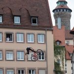 Ein Fahrer beim Red Bull District Ride