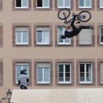 Ein Fahrer beim Red Bull District Ride