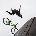 Ein Fahrer beim Red Bull District Ride